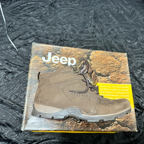 Jeep new boots - Picture 4 of 5
